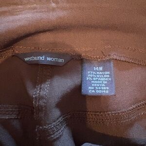 Westbound Women's Brown Capris